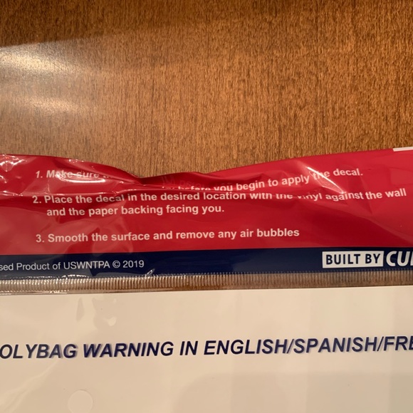 🖤$5 SALE NWT USWNT Soccer Wall Decal - Picture 4 of 4